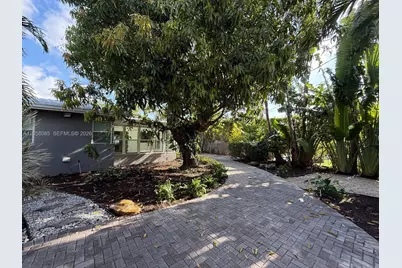 1116 Biarritz Dr, Miami Beach, FL 33141 - Photo 30
