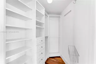 1000 S Pointe Dr, Miami Beach, FL 33139 - Photo 24
