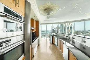 1000 S Pointe Dr, Miami Beach, FL 33139 - Photo 34