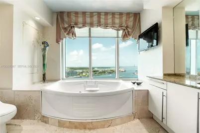 1000 S Pointe Dr #2501, Miami Beach, FL 33139 - Photo 18