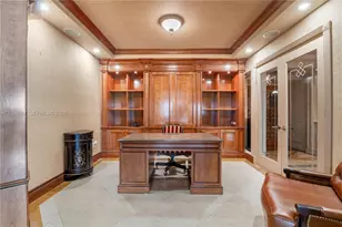 1000 S Pointe Dr, Miami Beach, FL 33139 - Photo 12