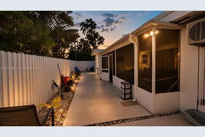 565 NE 179th Dr, North Miami Beach, FL 33162 - Photo 6