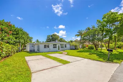 3405 Robbins Rd, Pompano Beach, FL 33062 - Photo 2