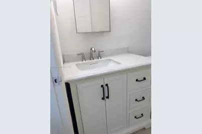 1875 W 56th St #109, Hialeah, FL 33012 - Photo 22