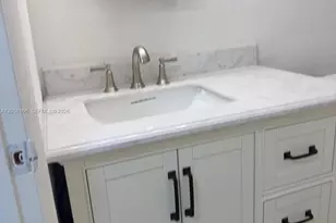 1875 W 56th St, Hialeah, FL 33012 - Photo 22