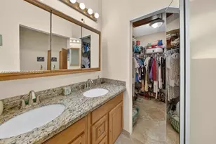 8514 SW 209th Ln, Cutler Bay, FL 33189 - Photo 18