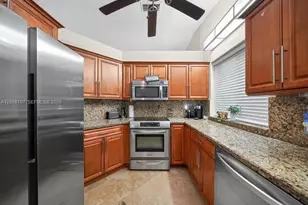 8514 SW 209th Ln, Cutler Bay, FL 33189 - Photo 10