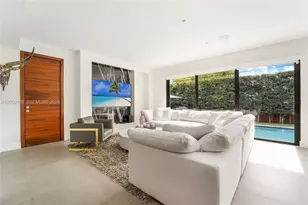 60 Shore Dr W, Miami, FL 33133 - Photo 6
