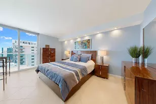 2401 Collins Ave, Miami Beach, FL 33140 - Photo 16