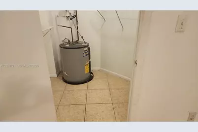 8290 Lake Dr #405, Doral, FL 33166 - Photo 10