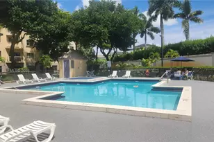 8290 Lake Dr, Doral, FL 33166 - Photo 26