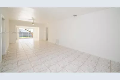 2340 SW 16th St, Miami, FL 33145 - Photo 32