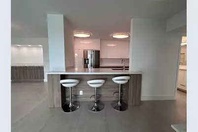 100 Bayview Dr #317, Sunny Isles Beach, FL 33160 - Photo 6