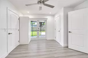 8720 NW 11th St, Pembroke Pines, FL 33024 - Photo 32