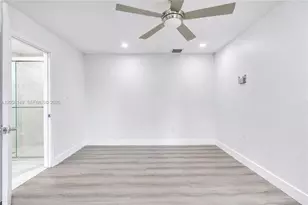 8720 NW 11th St, Pembroke Pines, FL 33024 - Photo 28
