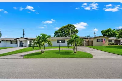 8720 NW 11th St, Pembroke Pines, FL 33024 - Photo 1