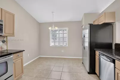 16249 NW 24th St, Pembroke Pines, FL 33028 - Photo 8