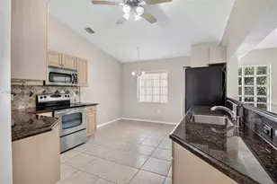 16249 NW 24th St, Pembroke Pines, FL 33028 - Photo 6