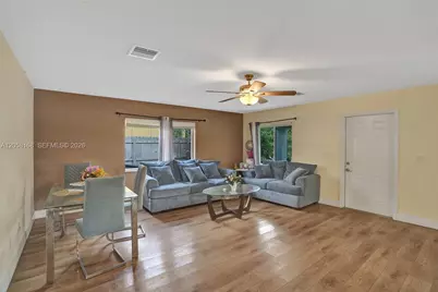 2820 NW 4th St, Pompano Beach, FL 33069 - Photo 8