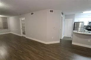 2803 N Oakland Forest Dr, Oakland Park, FL 33309 - Photo 10