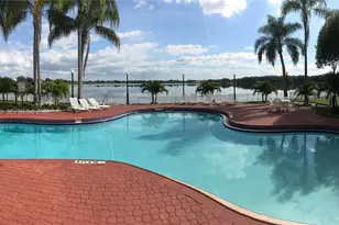 2803 N Oakland Forest Dr, Oakland Park, FL 33309 - Photo 26