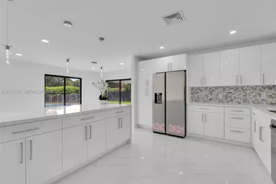 6940 NW 6th St, Plantation, FL 33317 - Photo 6