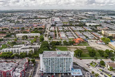 1825 W 44th Pl #509, Hialeah, FL 33012 - Photo 4