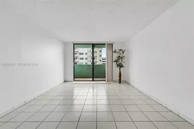 1825 W 44th Pl #509, Hialeah, FL 33012 - Photo 24