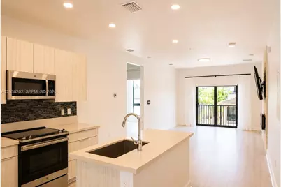4740 NW 84th Ct #38, Doral, FL 33166 - Photo 2