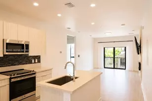 4740 NW 84th Ct, Doral, FL 33166 - Photo 2