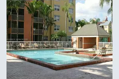 8343 Lake Dr #101, Doral, FL 33166 - Photo 10