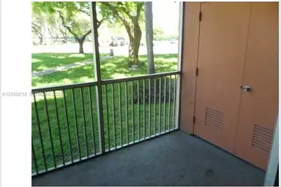 8343 Lake Dr #101, Doral, FL 33166 - Photo 8