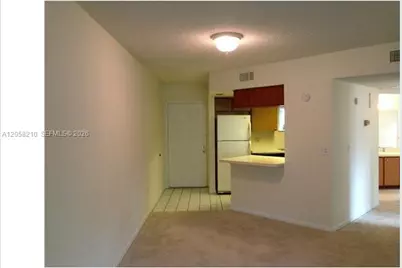 8343 Lake Dr #101, Doral, FL 33166 - Photo 4