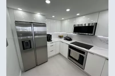 555 NE 15th St #10I, Miami, FL 33132 - Photo 8