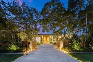 6701 SW 101st St, Pinecrest, FL 33156 - Photo 1