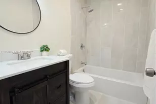 601 NE 1st St, Pompano Beach, FL 33060 - Photo 8