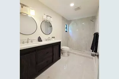601 NE 1st St, Pompano Beach, FL 33060 - Photo 4