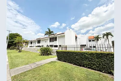 1990 Brickell Ave #K, Miami, FL 33129 - Photo 32