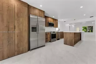 3611 SW 36th St, West Park, FL 33023 - Photo 14
