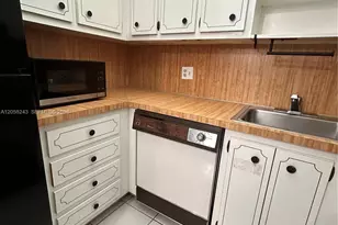 300 NW 42nd Ave, Miami, FL 33126 - Photo 16