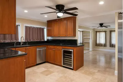 3208 Beacon St, Pompano Beach, FL 33062 - Photo 8