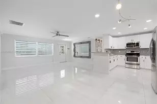 309 SE 3rd Terrace, Deerfield Beach, FL 33441 - Photo 10