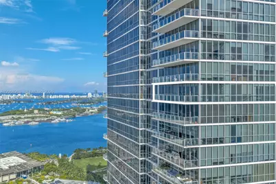 1100 Biscayne Blvd #4308, Miami, FL 33132 - Photo 6