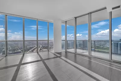 1100 Biscayne Blvd #4308, Miami, FL 33132 - Photo 8