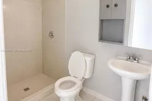 10900 NW 7th St, Miami, FL 33172 - Photo 10