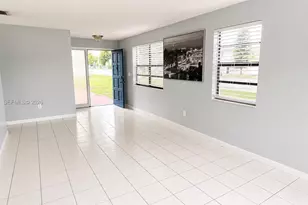 10900 NW 7th St, Miami, FL 33172 - Photo 12
