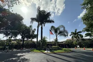 9801 Sunrise Lakes Blvd, Sunrise, FL 33322 - Photo 24