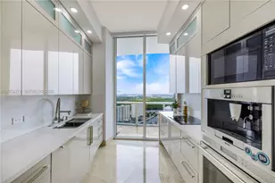 16001 Collins Ave, Sunny Isles Beach, FL 33160 - Photo 4