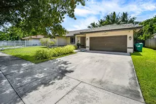 20533 SW 132nd Ave, Miami, FL 33177 - Photo 2