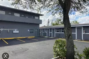 5010 Pembroke Rd, West Park, FL 33021 - Photo 8